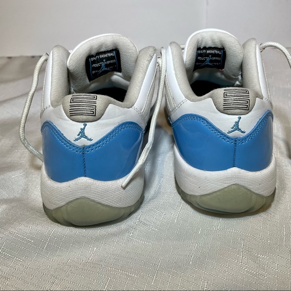 Jordan 11 low UNC! Grade school size 4Y. Really good shape! - Picture 5 of 9